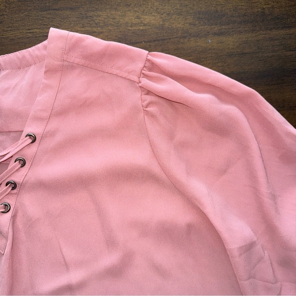 New York & Co Womens Pink 3/4 Sleeve Laced V-neck Bubble Hem Blouse Shirt XL - Picture 4 of 8